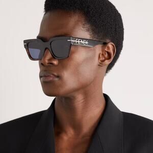New, FENDI Sunglasses FE40078I 53V Authentic